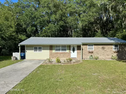 251 S 1st St, Macclenny, FL 32063