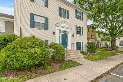 4330 Plaza Gate Ln #102, Jacksonville, FL 32217