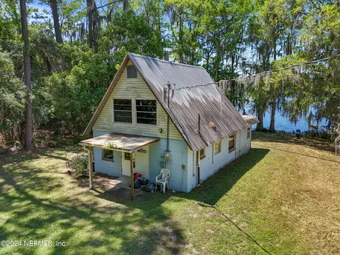 116 Twin Lake Grove Ct, Interlachen, FL 32148