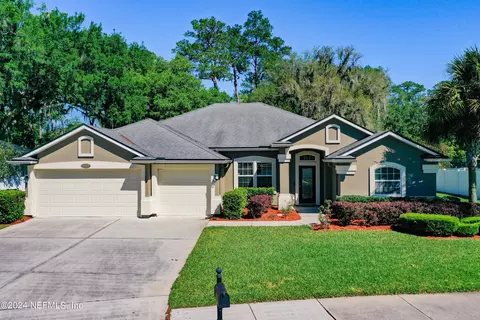 11717 Paddock Gates Dr, Jacksonville, FL 32223
