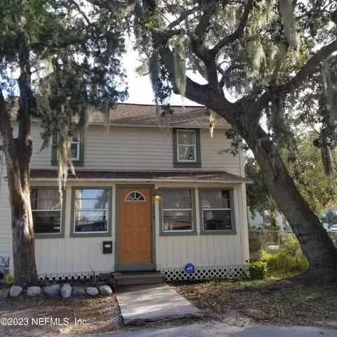 135 Cottage Ln, Daytona Beach, FL 32114