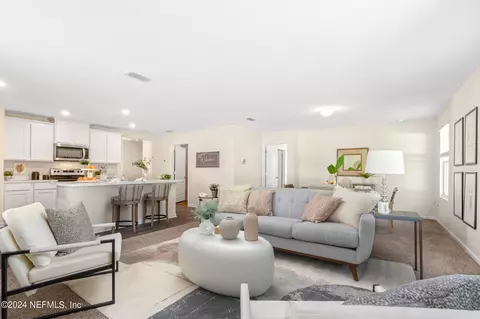 2400 Oak Stream Dr, Green Cove Springs, FL 32043