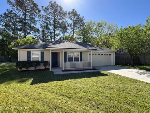 2684 Secret Harbor Dr, Orange Park, FL 32065