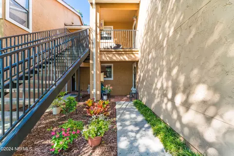 886 Coral Reef Way, Ponte Vedra Beach, FL 32082