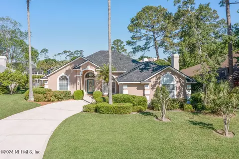 2934 Sanctuary Blvd, Jacksonville Beach, FL 32250