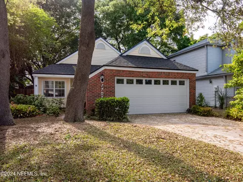 7707 Lynchburg Ct, Jacksonville, FL 32277