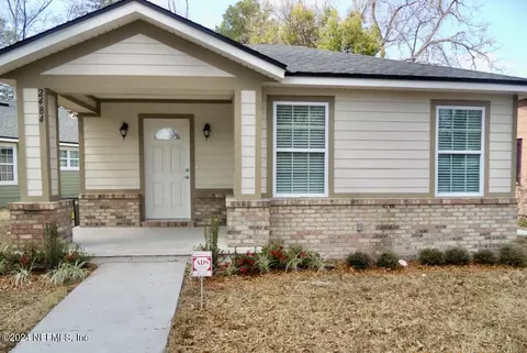 2484 Susan Badger Cir, Jacksonville, FL 32209