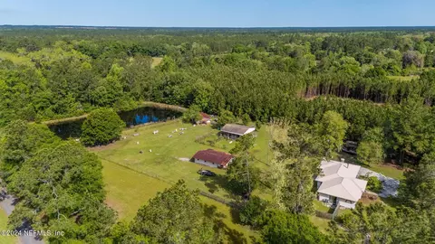 958 Limousine Ln, Bryceville, FL 32009