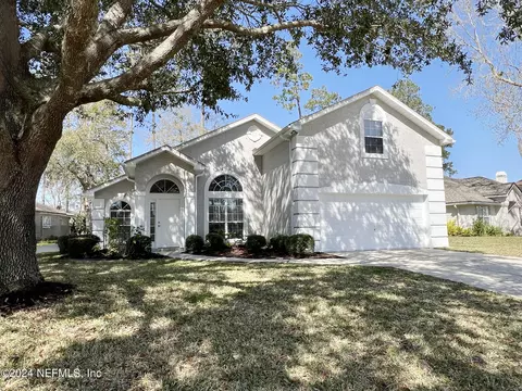 1588 Lakeway Dr, Fleming Island, FL 32003