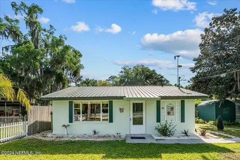 128 Boca Raton Rd, Satsuma, FL 32189