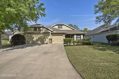 1054 Drakefeather Dr, Orange Park, FL 32065