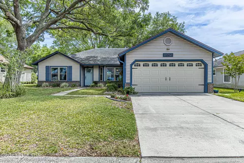 2063 St Martins Dr E, Jacksonville, FL 32246