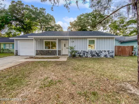 2186 Cypress Landing Dr, Jacksonville, FL 32233