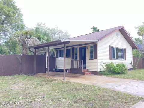 1320 Daytona Ave, Holly Hill, FL 32117