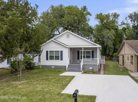 1817 Brewster Rd, Jacksonville, FL 32207