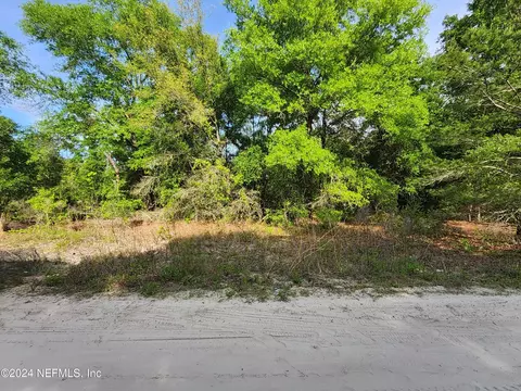 120 Orange Tree St, Pomona Park, FL 32181