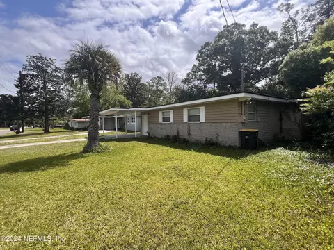 6930 Cherbourg Ave S, Jacksonville, FL 32205
