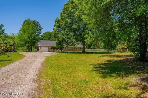 240 Machelle Dr, Jacksonville, FL 32220