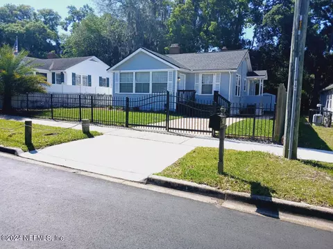 338 W 61st St, Jacksonville, FL 32208