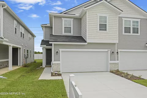 7003 Mirage St, Jacksonville, FL 32244