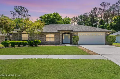 2949 Turning Leaf Ln, Jacksonville, FL 32221