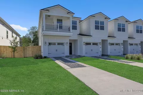 802 5th Ave S, Jacksonville Beach, FL 32250