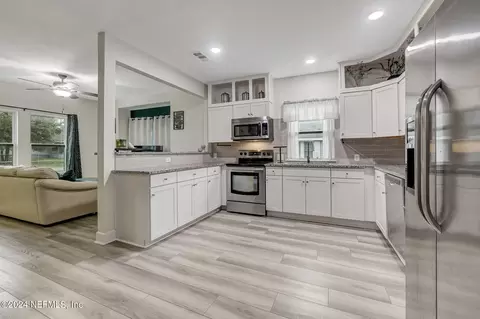 9609 Campus Ave, Jacksonville, FL 32208