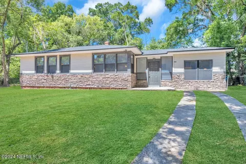 921 Cornwallis Dr, Jacksonville, FL 32208