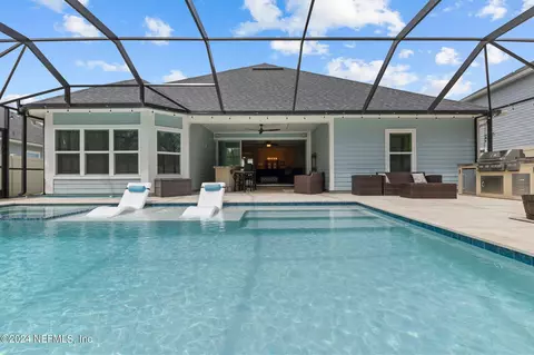 390 Hutchinson Ln, Saint Augustine, FL 32095