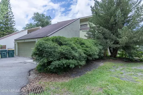 2741 Cove View Dr S, Jacksonville, FL 32257