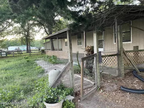 13926 Sanderson Cir, Sanderson, FL 32087