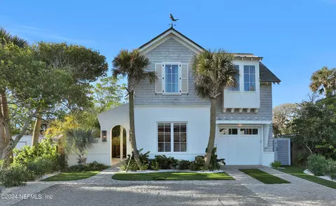 205 Bowles St, Neptune Beach, FL 32266