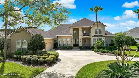 4456 Catheys Club Ln, Jacksonville, FL 32224