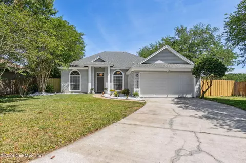 12365 Burning Embers Ln N, Jacksonville, FL 32225