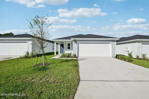 7464 Queensgate Cir, Jacksonville, FL 32219