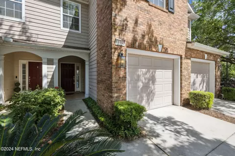 11392 Campfield Cir, Jacksonville, FL 32256