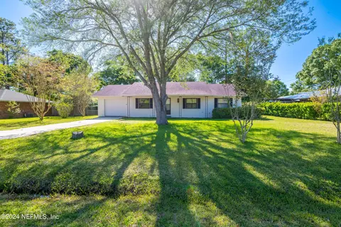 1101 Woodlawn St, Starke, FL 32091