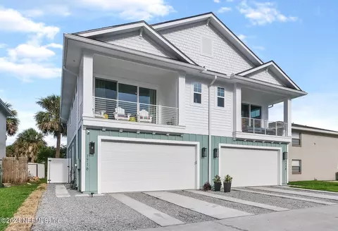 1716 2nd St N, Jacksonville Beach, FL 32250