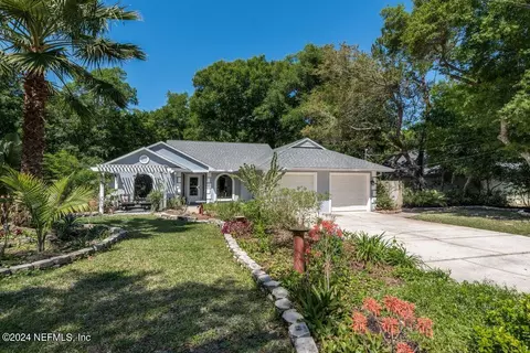 929 Delcie Dr, Saint Augustine, FL 32086