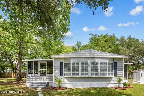 126 Fishermans Cove Paradise Rd, Crescent City, FL 32112