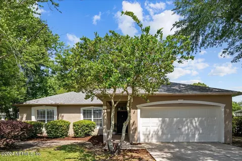 13041 Viburnum Dr S, Jacksonville, FL 32246