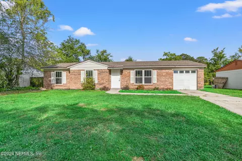 1645 Lisa Dawn Dr, Middleburg, FL 32068