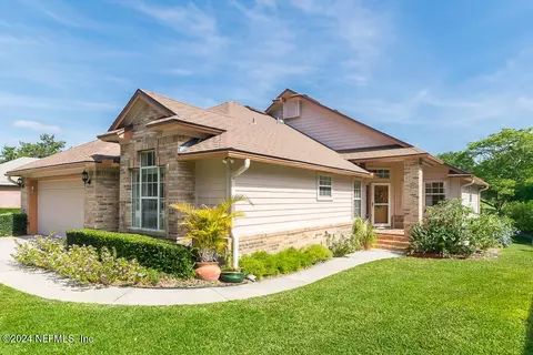 1548 Stonebriar Rd, Green Cove Springs, FL 32043