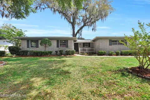 2839 Cedarcrest Dr, Orange Park, FL 32073