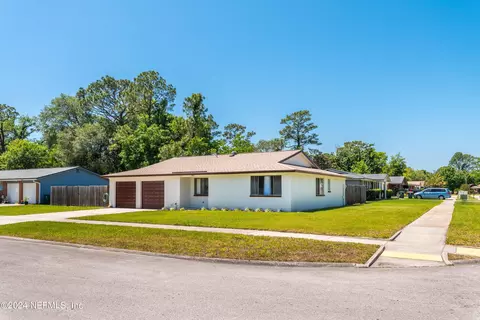 4191 Cumbrian Gardens Ln, Jacksonville, FL 32257