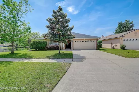 5526 Chambers Way E, Jacksonville, FL 32257