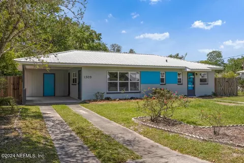 1509 Roselle Ave, Palatka, FL 32177