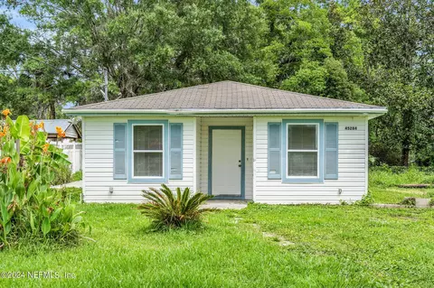 45284 Dixie Ave, Callahan, FL 32011