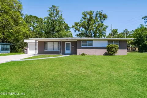 6233 Randia Dr, Jacksonville, FL 32210