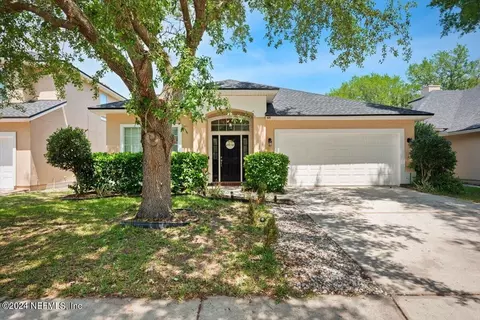 3818 Westridge Dr, Orange Park, FL 32065